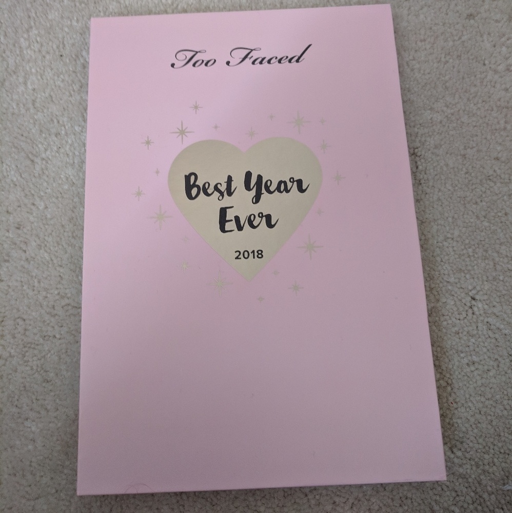 Too faced Best Year Ever